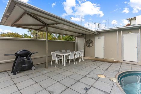 Photo of property in 32 Amante Crescent, Mairangi Bay, Auckland, 0630
