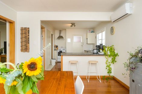 Photo of property in 81 Thames Street, Rongotea, 4476