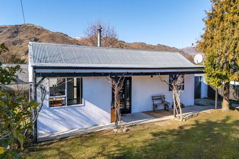 Photo of property in 30 Achil Street, Cromwell, 9310