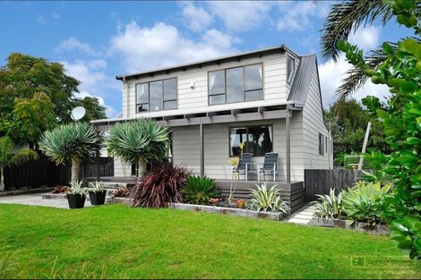 Photo of property in 34 Taihiki Road, Clarks Beach, 2122