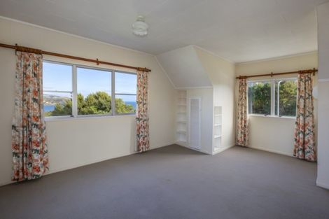 Photo of property in 3 Corlett Road, Plimmerton, Porirua, 5026