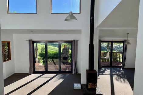 Photo of property in 100 Upper Orewa Road, Wainui, Silverdale, 0992