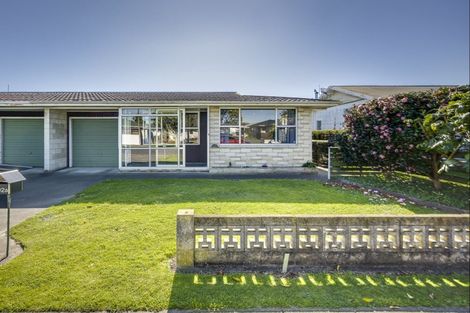 Photo of property in 102a Riverslea Road North, Parkvale, Hastings, 4122