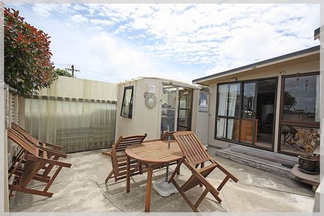 Photo of property in 47 Edinburgh Terrace, Foxton Beach, Foxton, 4815