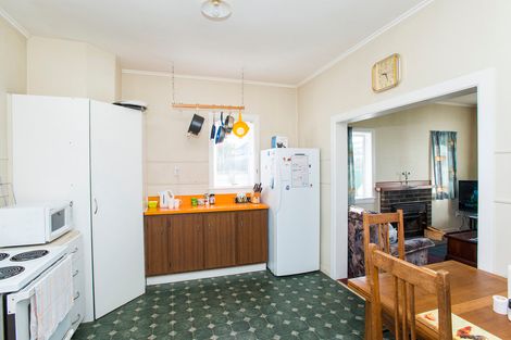 Photo of property in 16 De Lautour Road, Kaiti, Gisborne, 4010