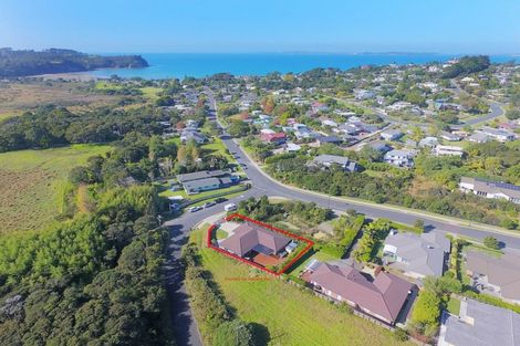 Photo of property in 38 Otanerua Road, Hatfields Beach, Orewa, 0931