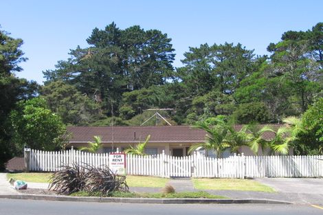 Photo of property in 58 Easton Park Parade, Glenfield, Auckland, 0629