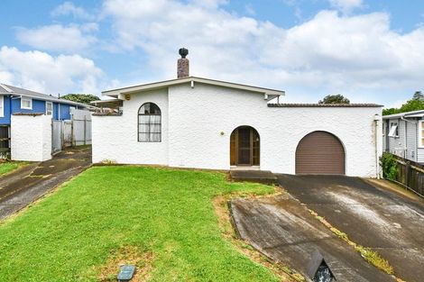 Photo of property in 15 Gainsborough Street, Manurewa, Auckland, 2102
