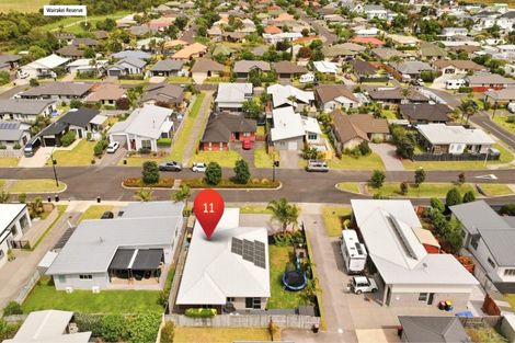 Photo of property in 11 Coutts Street, Papamoa Beach, Papamoa, 3118