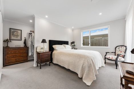 Photo of property in 22 Serenity Crescent, Kelvin Grove, Palmerston North, 4414