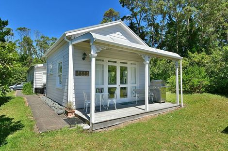 Photo of property in 940 South Head Road, South Head, Helensville, 0874