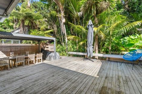 Photo of property in 31 Valley Road, Titirangi, Auckland, 0604