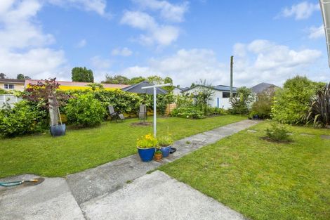 Photo of property in 37 Kashmir Avenue, Clouston Park, Upper Hutt, 5018