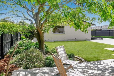 Photo of property in 93 Warren Crescent, Hillmorton, Christchurch, 8025