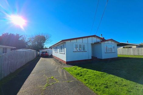 Photo of property in 65 Phillips Street, Sanson, 4817