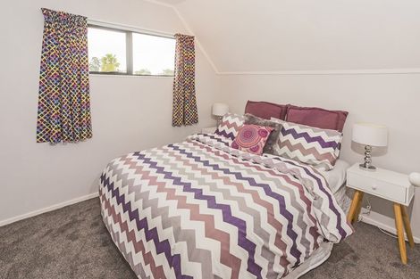 Photo of property in 1/53 Frank Nobilo Drive, Golflands, Auckland, 2013