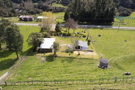 Photo of property in 727 Mikimiki Road, Mikimiki, Masterton, 5881