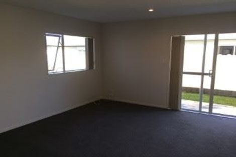 Photo of property in 4 Popokatea Drive, Takanini, 2112