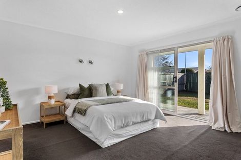 Photo of property in 32 Broadhaven Avenue, Parklands, Christchurch, 8083