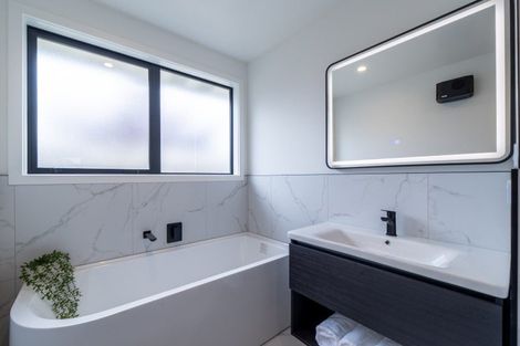 Photo of property in 99 Hoffman Court, Waikiwi, Invercargill, 9810