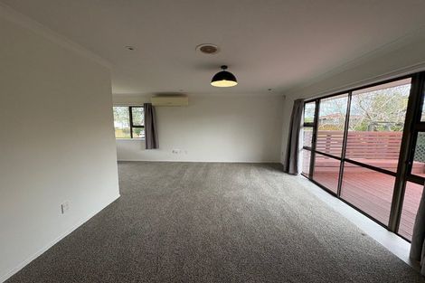 Photo of property in 32 John Walker Drive, Manurewa, Auckland, 2102