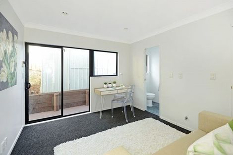 Photo of property in 20 Stephanie Close, Glenfield, Auckland, 0629