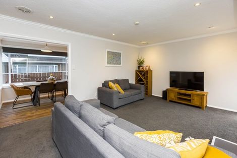 Photo of property in 46 Holdsworth Avenue, Trentham, Upper Hutt, 5018