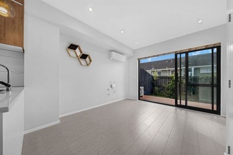 Photo of property in 6/17 Parker Avenue, New Lynn, Auckland, 0600