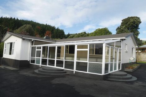 Photo of property in 84 Ruapehu Street, Paraparaumu, 5032