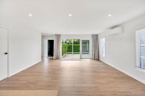 Photo of property in 9a Church Road, Taradale, Napier, 4112