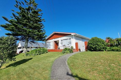 Photo of property in 36 Reid Street, Blaketown, Greymouth, 7805