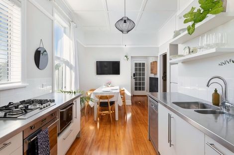 Photo of property in 81a Rangatira Road, Beach Haven, Auckland, 0626