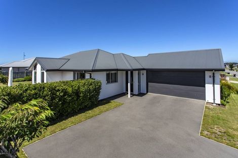 Photo of property in 96 Kawari Drive, Pegasus, 7612