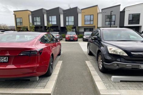 Photo of property in 4/47a Huntington Drive, Huntington Park, Auckland, 2013