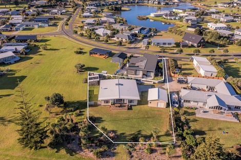 Photo of property in 130 Harbour Drive, Matarangi, Whitianga, 3592