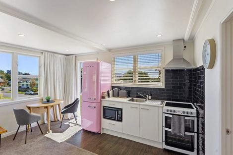 Photo of property in 19 Hicks Crescent, Waikanae Beach, Waikanae, 5036