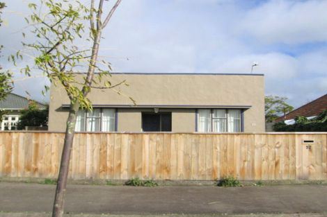 Photo of property in 57 Weston Avenue, Roslyn, Palmerston North, 4414