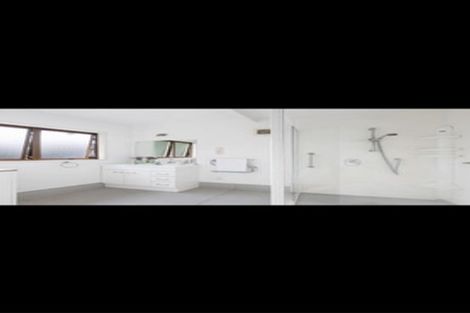 Photo of property in 1/807 East Coast Road, Northcross, Auckland, 0630