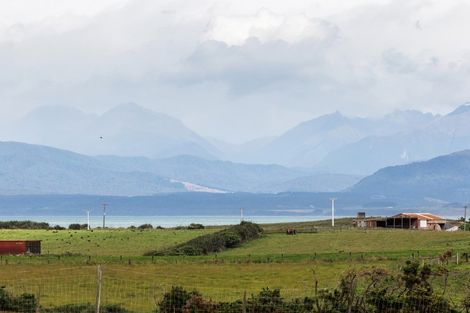 Photo of property in 25 Thomas Road, Orepuki, Riverton, 9881