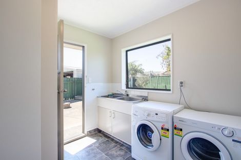 Photo of property in 1 Kotuku Place, Taradale, Napier, 4112