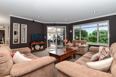 Photo of property in 3 The Peninsula, Huntington, Hamilton, 3210