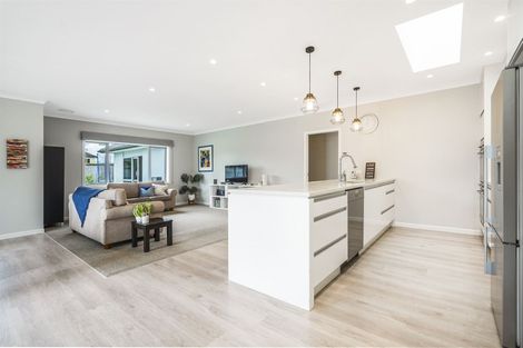 Photo of property in 16 Bree Place, Flagstaff, Hamilton, 3210