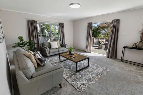 Photo of property in 155 Summerhill Drive, Fitzherbert, Palmerston North, 4410