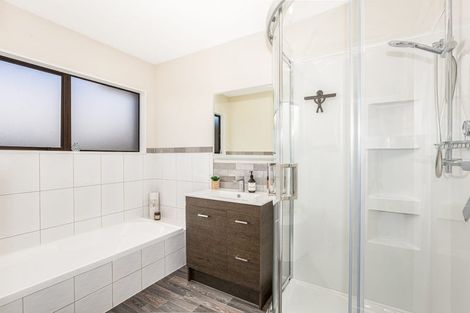 Photo of property in 3 Eclipse Lane, Whitby, Porirua, 5024