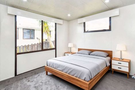 Photo of property in 2/10 Nearco Street, Randwick Park, Auckland, 2105