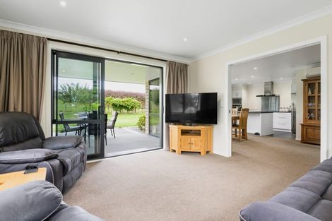 Photo of property in 48 Oak Lane, Pirongia, 3802