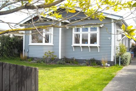 Photo of property in 33 Allard Street, Edgeware, Christchurch, 8013