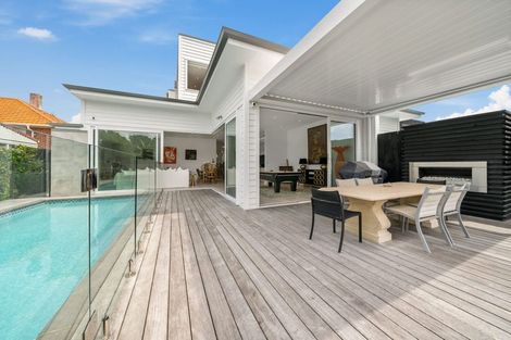 Photo of property in 41 Regina Street, Westmere, Auckland, 1022