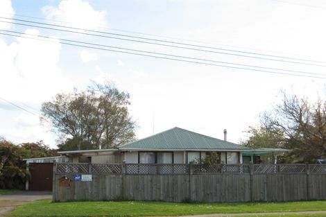 Photo of property in 70 Robinson Avenue, Holdens Bay, Rotorua, 3010