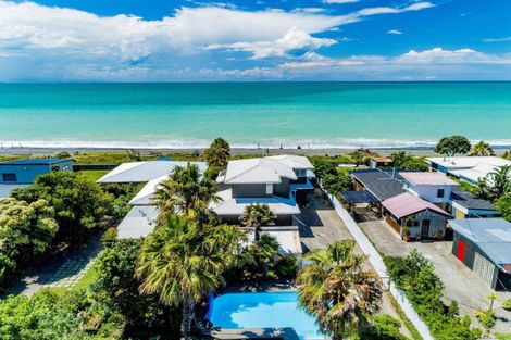 Photo of property in 243 Clifton Road, Te Awanga, 4102